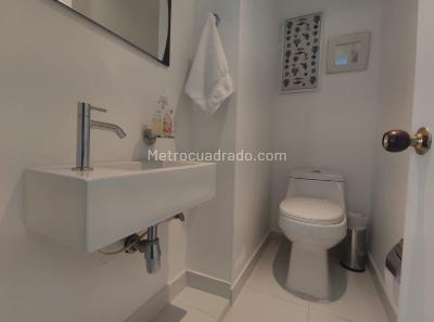 Apartamento de 2 alcobas en arriendo en La Aguacatala, Medellín, 65 m² · foto 8 de 8