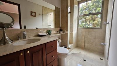 Apartamento en venta en El Poblado, Medellín · foto 20 de 20