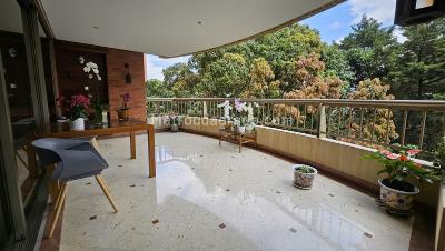 Apartamento en venta en El Poblado, Medellín · foto 2 de 20