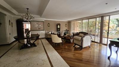Apartamento en venta en El Poblado, Medellín · foto 3 de 20