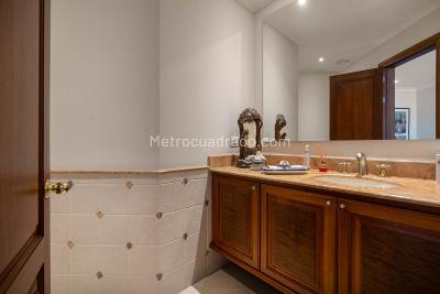 Apartamento de 3 alcobas en venta en Loma De Los Gonzalez, Medellín, 386 m² · foto 7 de 15