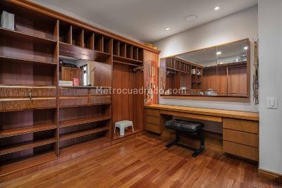 Apartamento de 3 alcobas en venta en Loma De Los Gonzalez, Medellín, 386 m² · foto 11 de 15