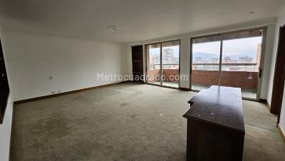 Apartamento de 4 alcobas en venta en La Tomatera, Medellín, 680 m² · foto 17 de 20