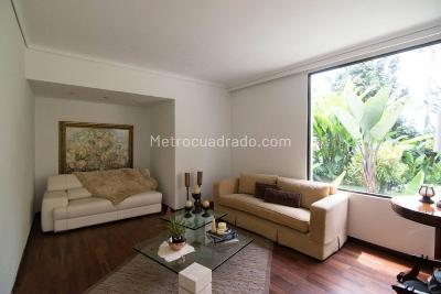 Casa de 3 alcobas en venta en El Poblado, Medellín, 640 m² · foto 10 de 20