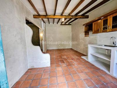 Casa de 5 alcobas en venta en El Poblado, Medellín, 413 m² · foto 3 de 20