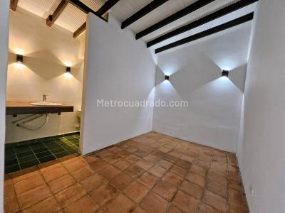 Casa de 5 alcobas en venta en El Poblado, Medellín, 413 m² · foto 19 de 20