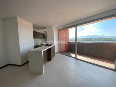 Apartamento de 2 alcobas en venta en San Antonio, Rionegro, 87 m² · foto 2 de 10