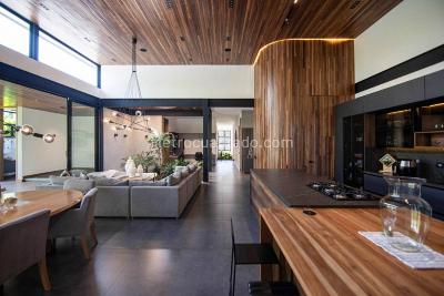 Casa de 4 alcobas en venta en San Antonio, Rionegro, 577 m² · foto 8 de 18