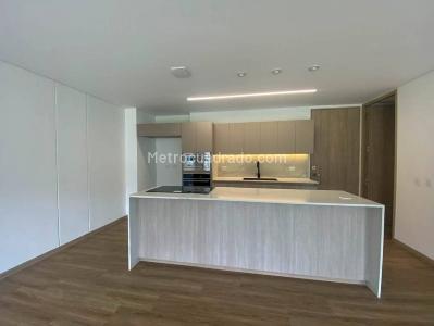 Apartamento de 2 alcobas en venta en Sajonia, Rionegro, 128 m² · foto 4 de 10
