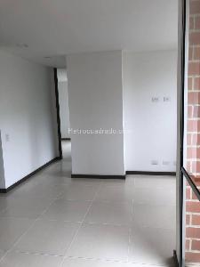 Apartamento de 2 alcobas en venta en Sabaneta, Sabaneta, 66 m² · foto 4 de 16