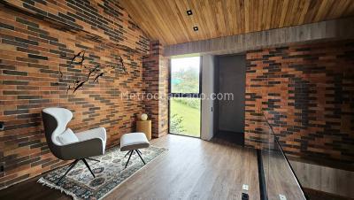 Casa de 5 alcobas en venta en Alto De Palmas, Envigado, 1113 m² · foto 3 de 20