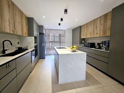 Apartamento de 3 alcobas en venta en El Poblado, Medellín, 207 m² · foto 10 de 20