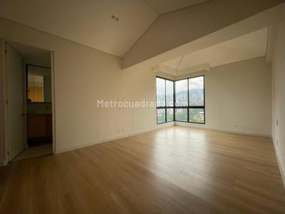 Apartamento de 3 alcobas en venta en El Poblado, Medellín, 320 m² · foto 5 de 20