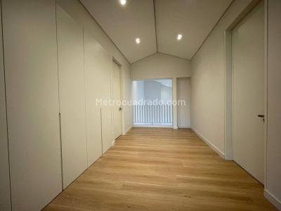 Apartamento de 3 alcobas en venta en El Poblado, Medellín, 320 m² · foto 13 de 20
