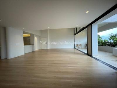 Apartamento de 3 alcobas en venta en El Poblado, Medellín, 320 m² · foto 18 de 20
