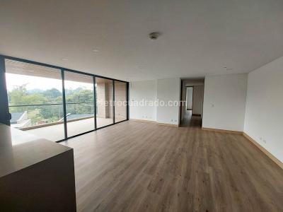 Apartamento de 3 alcobas en venta en Llano Grande, Rionegro, 170 m² · foto 2 de 19