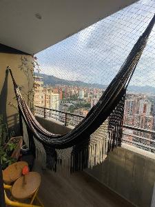 Apartamento de 2 alcobas en venta en El Poblado, Medellín, 88 m² · foto 2 de 13