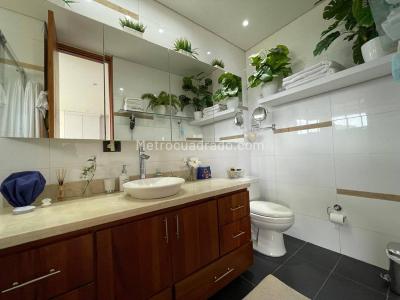 Apartamento en venta en El Poblado, Medellín · foto 5 de 20