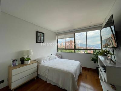Apartamento en venta en El Poblado, Medellín · foto 10 de 20