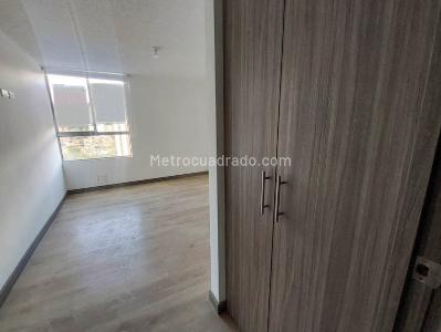Apartamento de 3 alcobas en arriendo en Los Colegios, Rionegro, 73 m² · foto 8 de 11