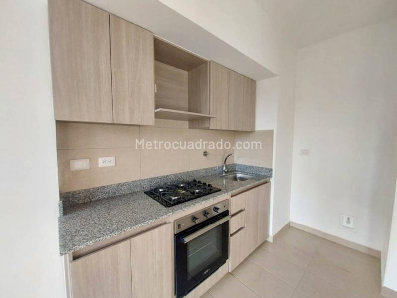 Apartamento en Arriendo, San Nicolas, Rionegro - 2