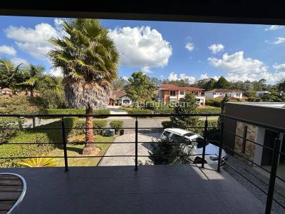 Casa de 3 alcobas en venta en Llano Grande, Rionegro, 352 m² · foto 5 de 17