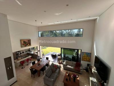 Casa de 3 alcobas en venta en Llano Grande, Rionegro, 352 m² · foto 6 de 17