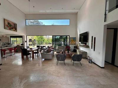 Casa de 3 alcobas en venta en Llano Grande, Rionegro, 352 m² · foto 7 de 17