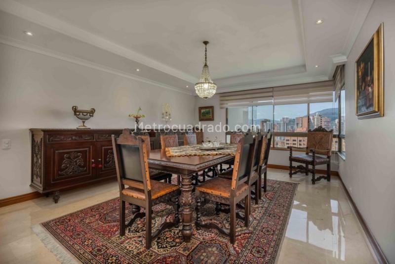 Modern 3BR Apartment with City Views in Loma De Los Gonzalez - 5