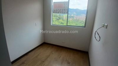 Apartamento en venta en Bello Horizonte, Medellín · foto 8 de 10