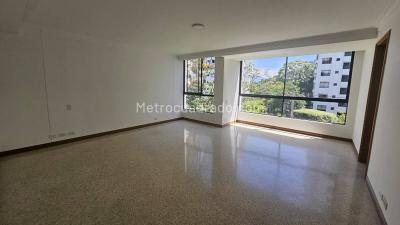 Apartamento en venta en El Poblado, Medellín · foto 7 de 12