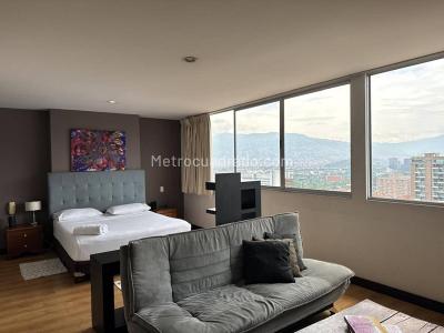 Apartamento de 1 alcoba en venta en El Poblado, Medellín, 64 m² · foto 4 de 8