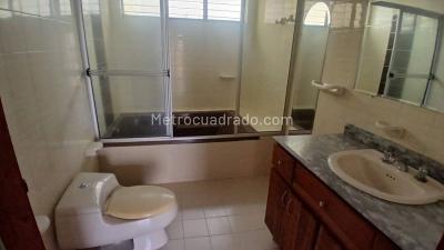 Casa de 5 alcobas en venta en La Castellana, Medellín, 600 m² · foto 10 de 18