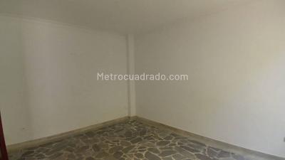 Casa de 5 alcobas en venta en La Castellana, Medellín, 600 m² · foto 16 de 18