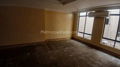Casa de 5 alcobas en venta en La Castellana, Medellín, 600 m² · foto 17 de 18