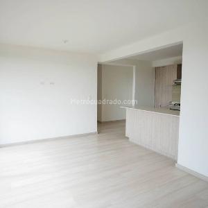 Apartamento en arriendo en San Antonio, Rionegro · foto 10 de 16