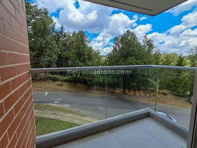 Apartamento de 2 alcobas en arriendo en Los Colegios, Rionegro, 64 m² · foto 2 de 15