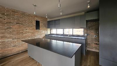 Apartamento en venta en El Poblado, Medellín · foto 3 de 8