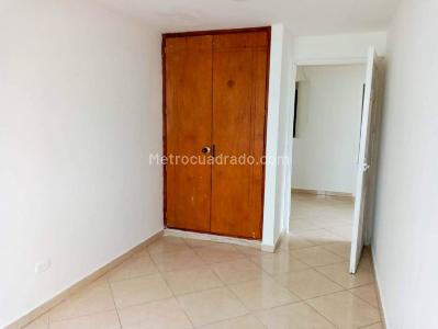 Apartamento de 4 alcobas en venta en Centro, Rionegro, 95 m² · foto 11 de 15