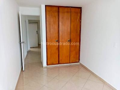 Apartamento de 4 alcobas en venta en Centro, Rionegro, 95 m² · foto 8 de 15