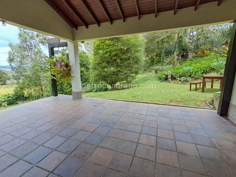4BR Finca in Vereda Rancherias (300 m²) - 4