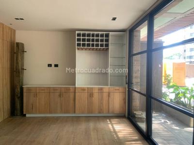 Apartamento de 1 alcoba en venta en El Poblado, Medellín, 62 m² · foto 3 de 10