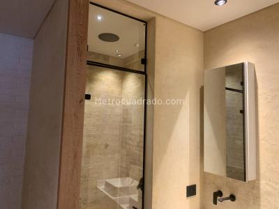 Apartamento de 1 alcoba en venta en El Poblado, Medellín, 62 m² · foto 8 de 10