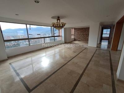 Apartaestudio en Arriendo, Los Balsos, Medellín
