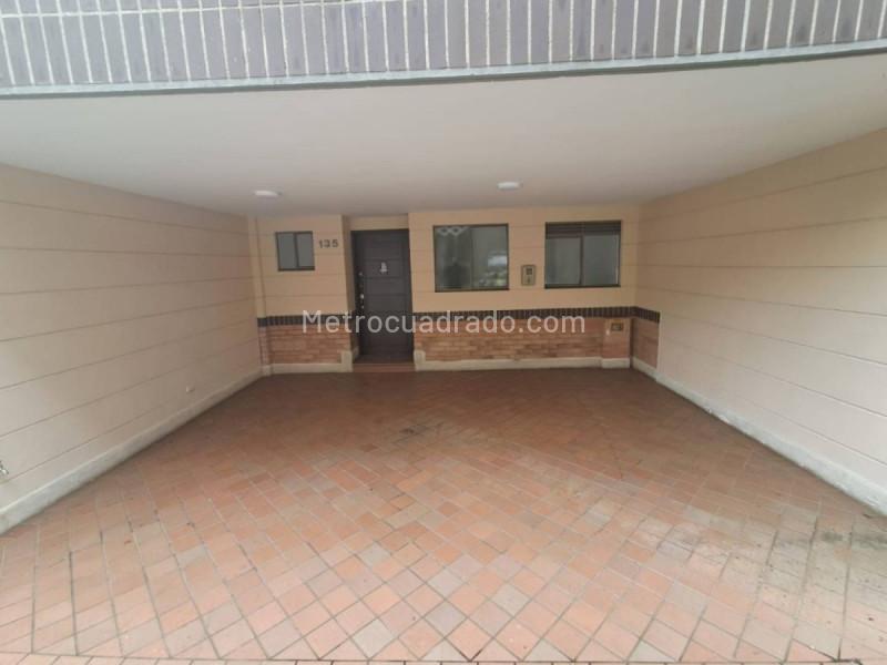 Casa en Arriendo, Loma De Los Benedictinos, Envigado - 2