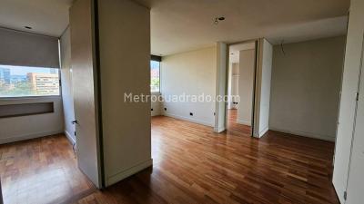 Apartamento de 3 alcobas en venta en El Poblado, Medellín, 270 m² · foto 8 de 18
