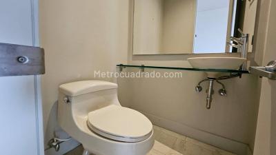Apartamento de 3 alcobas en venta en El Poblado, Medellín, 270 m² · foto 10 de 18