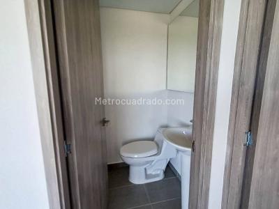 Apartamento de 2 alcobas en venta en Barro Blanco, Rionegro, 69 m² · foto 11 de 20