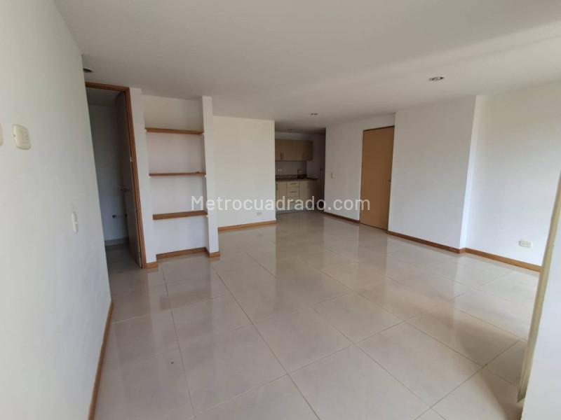2BR Apartment in Los Colegios (60 m²) - 4