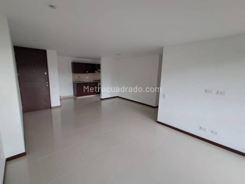 2BR Apartment in Loma Del Escobero (68 m²) - 2